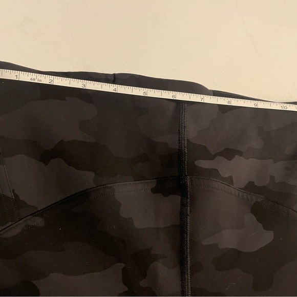 Lululemon Camouflage Leggings Size:6 unsure of style - Picture 13 of 13